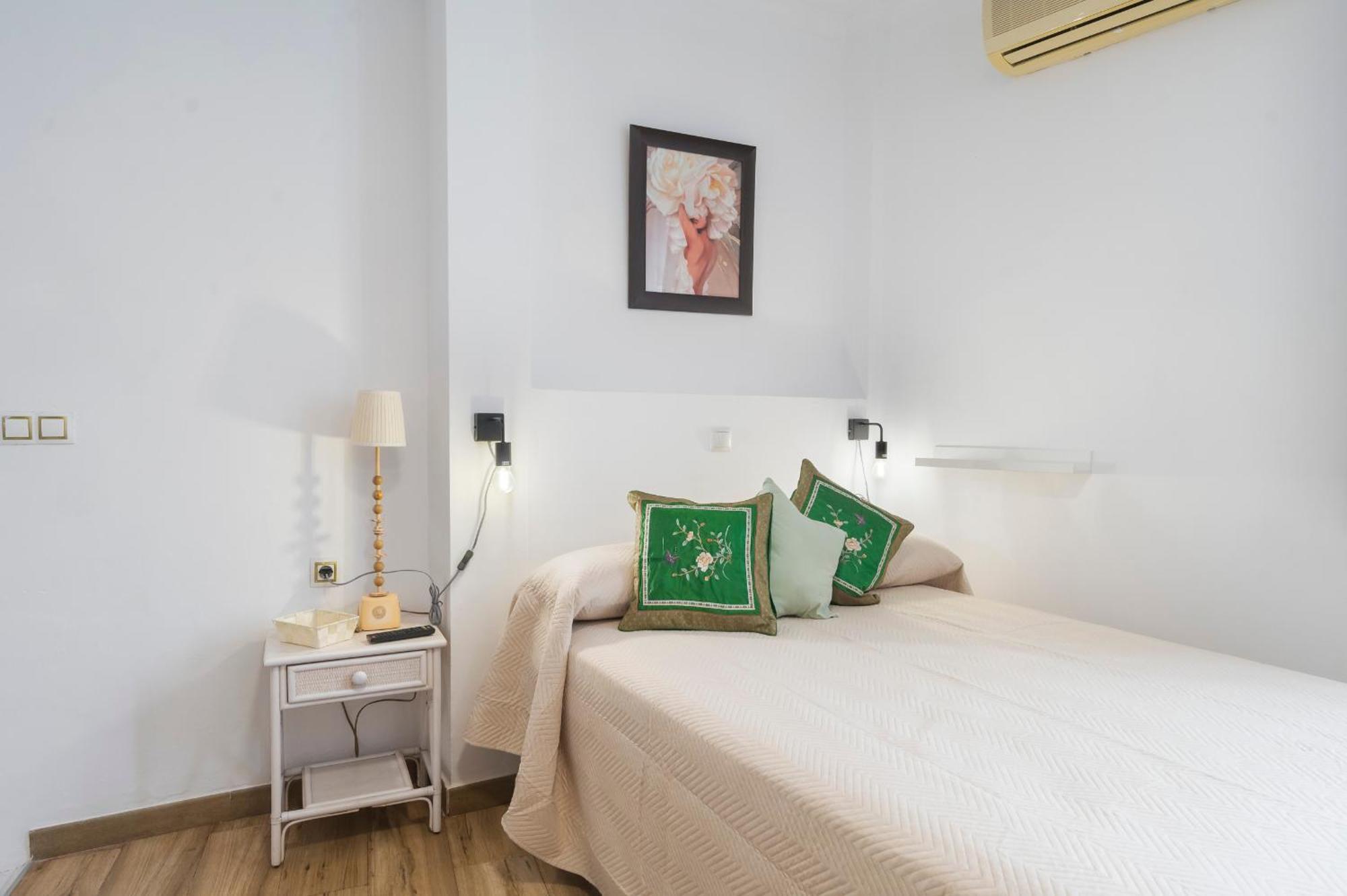 Santa Catalina Moderno Apartment Севиля Екстериор снимка
