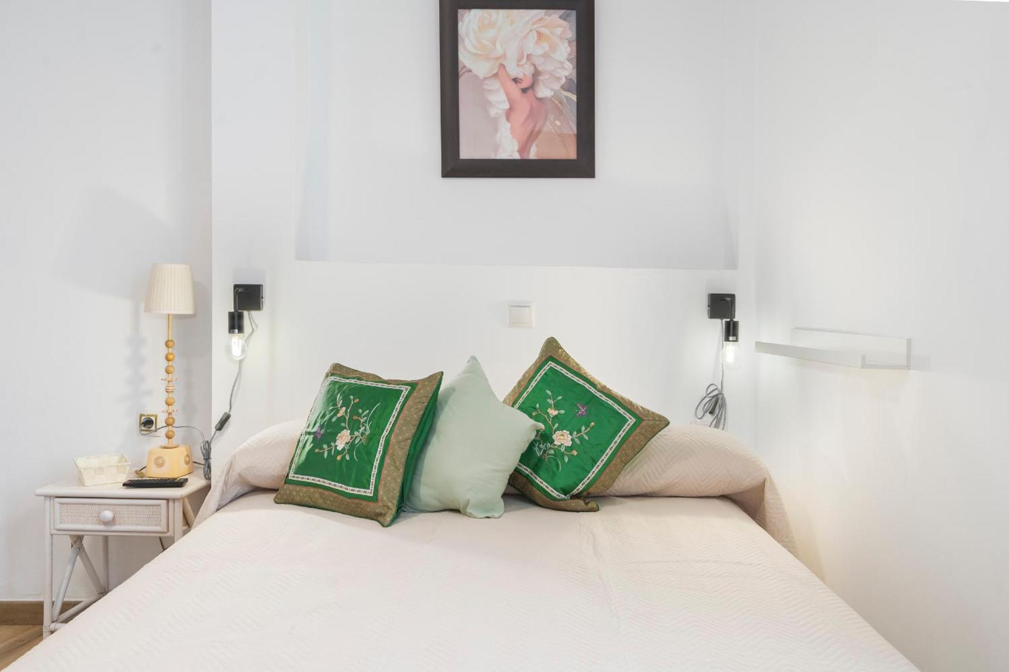 Santa Catalina Moderno Apartment Севиля Екстериор снимка